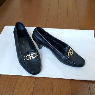 サルヴァトーレフェラガモ(Salvatore Ferragamo)のフェラガモ Ferragamo ガンチーニ ローファー パンプス5size(ハイヒール/パンプス)