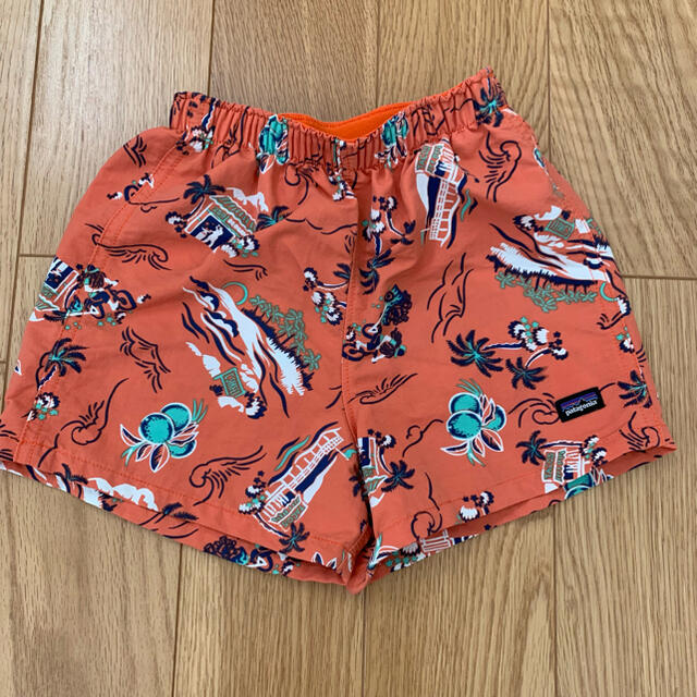 patagonia(パタゴニア)のpatagonia バギーズショーツ 2T キッズ/ベビー/マタニティのキッズ服男の子用(90cm~)(パンツ/スパッツ)の商品写真