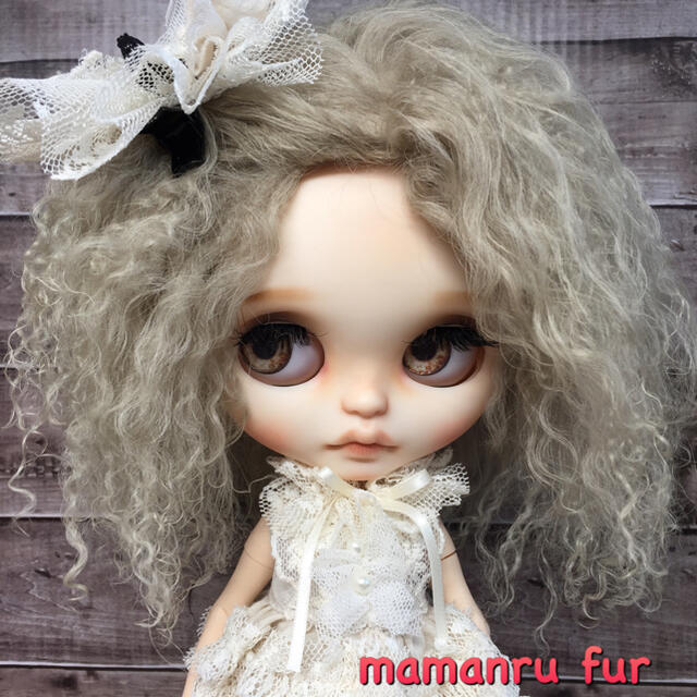 blythe _w-316ディープコバルト✨チベットラムフルスキンウィッグ