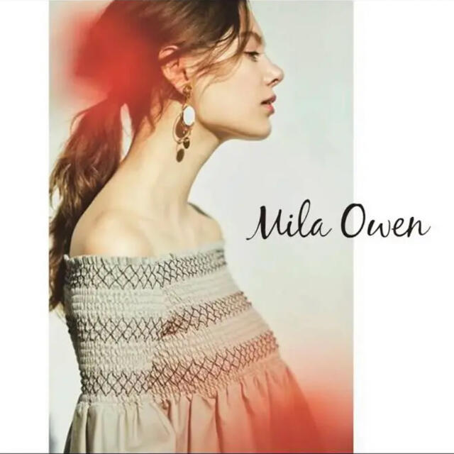 Mila Owen(ミラオーウェン)のミラオーウェン　オフショルダートップス レディースのトップス(シャツ/ブラウス(長袖/七分))の商品写真