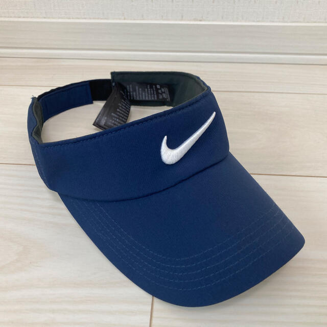 NIKE(ナイキ)のNIKE サンバイザー メンズの帽子(サンバイザー)の商品写真