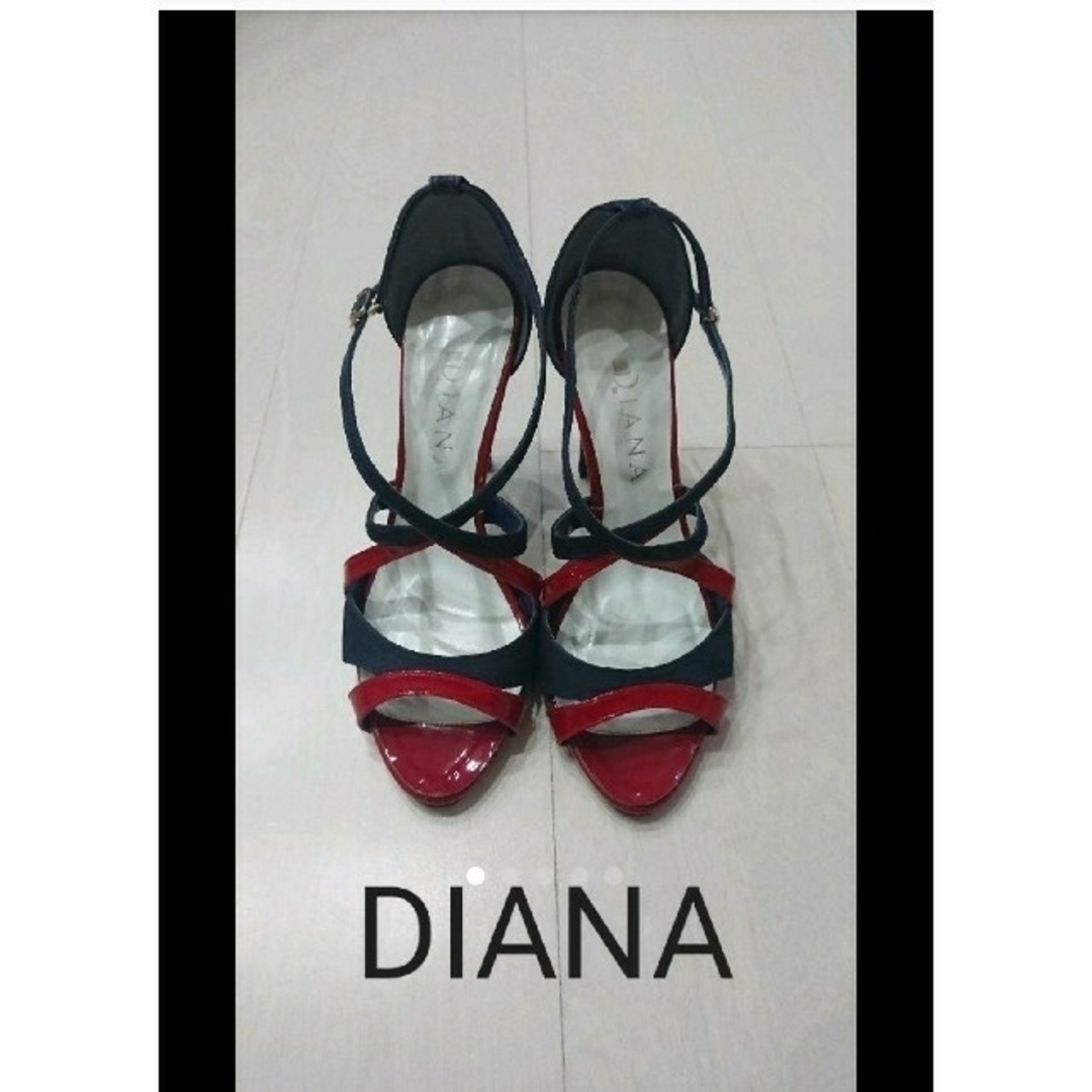 DIANA(ダイアナ)の美品☆DIANA ダイアナ 2トーンストラップピンヒールサンダル レッド×ネイビ レディースの靴/シューズ(サンダル)の商品写真