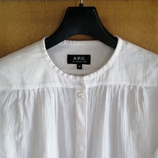 A.P.C(アーペーセー)のA.P.C. アーペーセー   ギャザーブラウス レディースのトップス(シャツ/ブラウス(長袖/七分))の商品写真