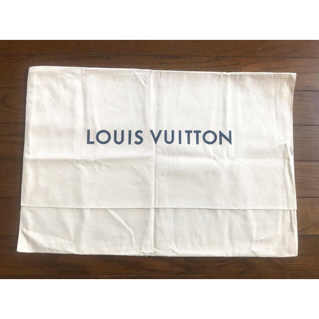 LOUIS VUITTON(ルイヴィトン)のルイヴィトン★保存袋　バッグ用　薄いベージュ　大きいサイズ　かばん レディースのバッグ(ショップ袋)の商品写真