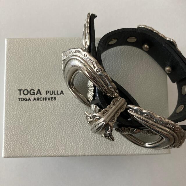 TOGA(トーガ)のTOGA レザーバングル(BOXつき) レディースのアクセサリー(ブレスレット/バングル)の商品写真