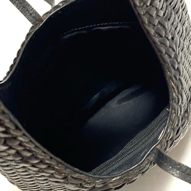 GINZA Kanematsu(ギンザカネマツ)のギンザカネマツ ハンドバッグ - 黒 レザー レディースのバッグ(ハンドバッグ)の商品写真