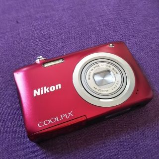 ニコン(Nikon)のデジタルカメラ(コンパクトデジタルカメラ)