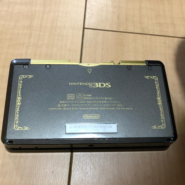 ニンテンドー3DS(ニンテンドー3DS)のNintendo 3DS 限定版　ゼルダの伝説　ジャンク品 エンタメ/ホビーのゲームソフト/ゲーム機本体(携帯用ゲーム機本体)の商品写真