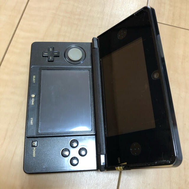 ニンテンドー3DS(ニンテンドー3DS)のNintendo 3DS 限定版　ゼルダの伝説　ジャンク品 エンタメ/ホビーのゲームソフト/ゲーム機本体(携帯用ゲーム機本体)の商品写真