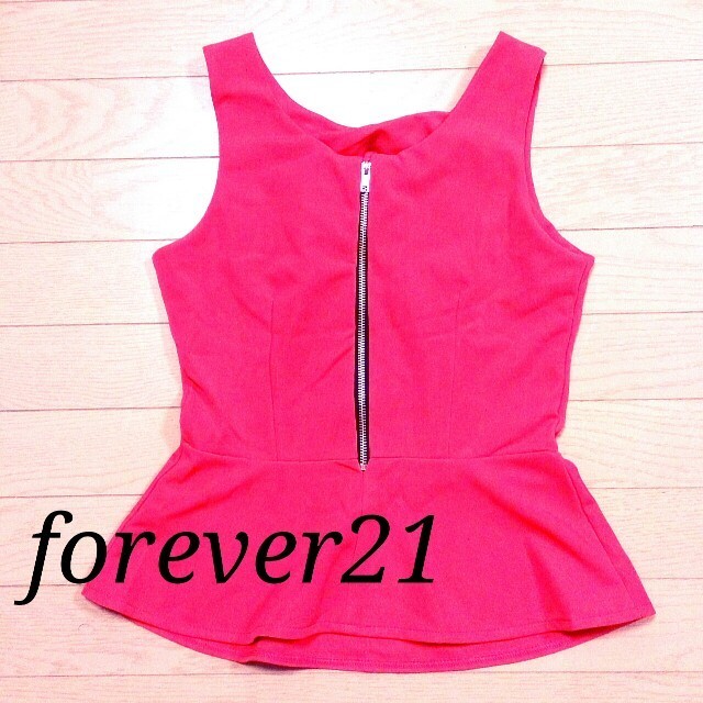 FOREVER 21(フォーエバートゥエンティーワン)のforever21♡ぺプラムトップス レディースのトップス(タンクトップ)の商品写真