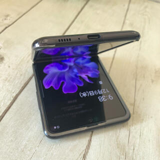 サムスン(SAMSUNG)のGalaxy Z Flip Mirror Black 256GB SIMフリー(スマートフォン本体)
