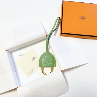 エルメス(Hermes)の2021 エルメス チャーム　インザループ　ヴェールクリケット　シェーヌダンクル(チャーム)