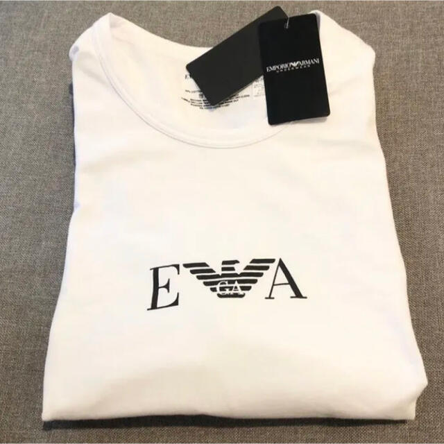 Emporio Armani(エンポリオアルマーニ)の【新品】大人気 白 M エンポリオ アルマーニ Ｔシャツ 半袖 ブランド 春 夏 メンズのトップス(Tシャツ/カットソー(半袖/袖なし))の商品写真