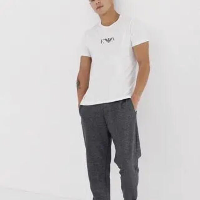 Emporio Armani(エンポリオアルマーニ)の【新品】大人気 白 M エンポリオ アルマーニ Ｔシャツ 半袖 ブランド 春 夏 メンズのトップス(Tシャツ/カットソー(半袖/袖なし))の商品写真