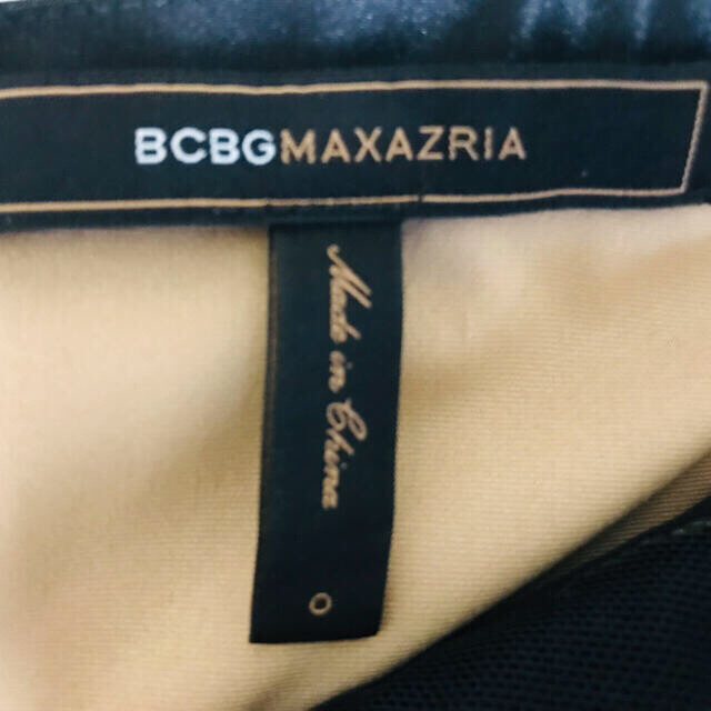 BCBGMAXAZRIA(ビーシービージーマックスアズリア)のBCBG レース素材ワンピース　XS-S パーティー　フォーマル　結婚式　ドレス レディースのワンピース(ひざ丈ワンピース)の商品写真