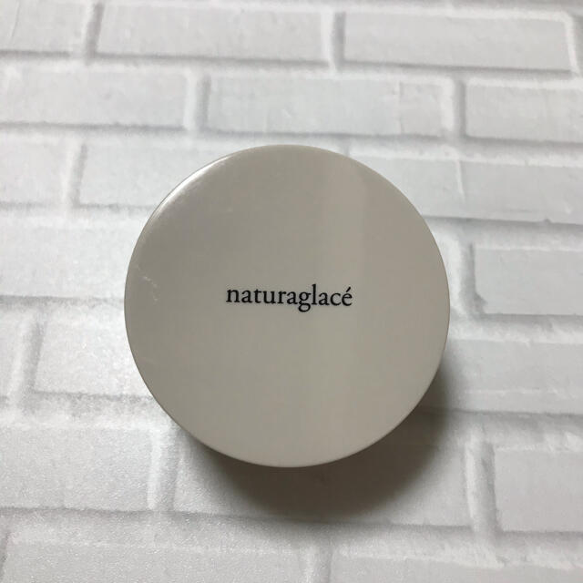 naturaglace(ナチュラグラッセ)のnaturaglace ナチュラグラッセ　ルースパウダー コスメ/美容のベースメイク/化粧品(フェイスパウダー)の商品写真