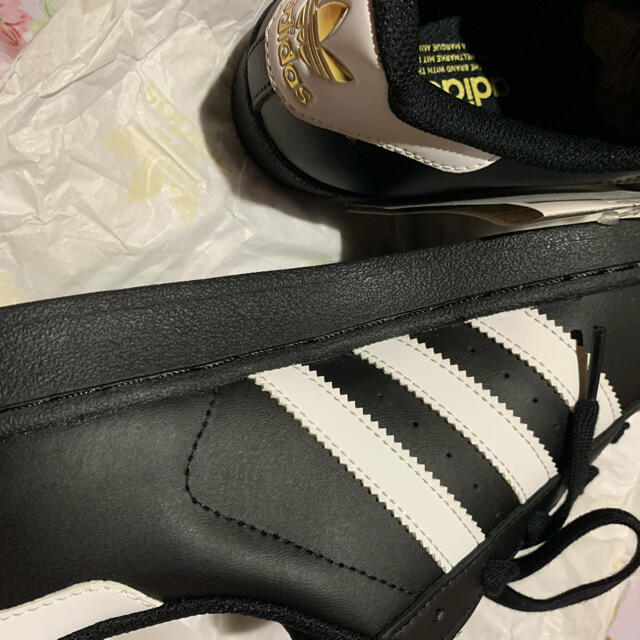 アディダス  adidas スニーカー　25.0センチ　新品、未使用 5