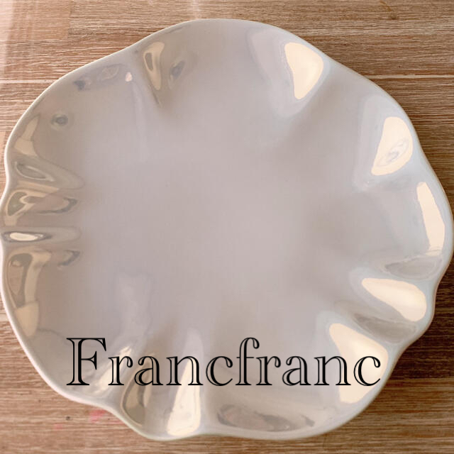Francfranc(フランフラン)のお値下げ！フランフラン　シェルプレートホワイト　M インテリア/住まい/日用品のキッチン/食器(食器)の商品写真