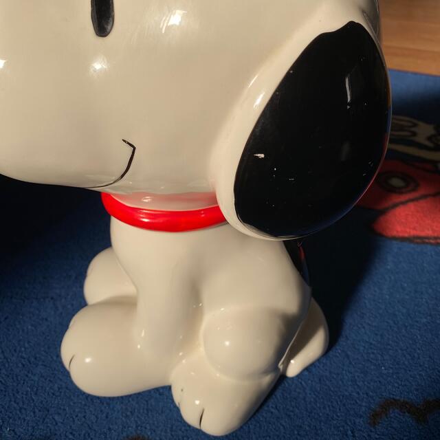 SNOOPY(スヌーピー)の送料込み　スヌーピー　SNOOPY 貯金箱　陶器　サイズ大 インテリア/住まい/日用品のインテリア小物(置物)の商品写真