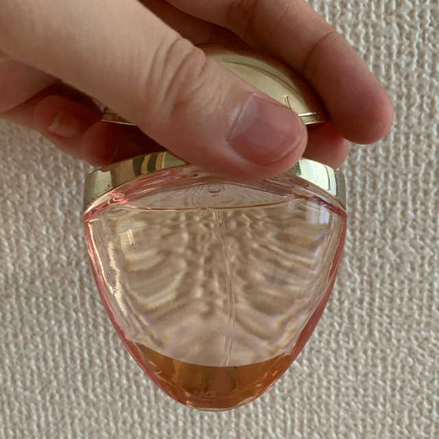 BVLGARI(ブルガリ)のブルガリ　オードトワレ　ローズエッセンシャル コスメ/美容の香水(香水(女性用))の商品写真