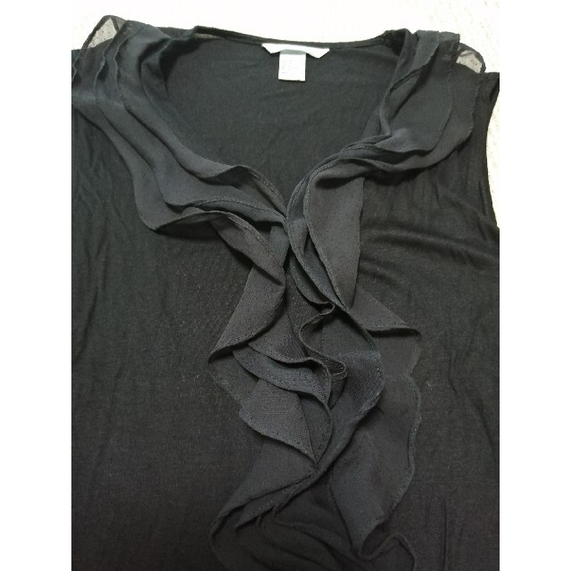 H&M(エイチアンドエム)の最終価格！H&M　フリルカットソー　黒 レディースのトップス(カットソー(半袖/袖なし))の商品写真