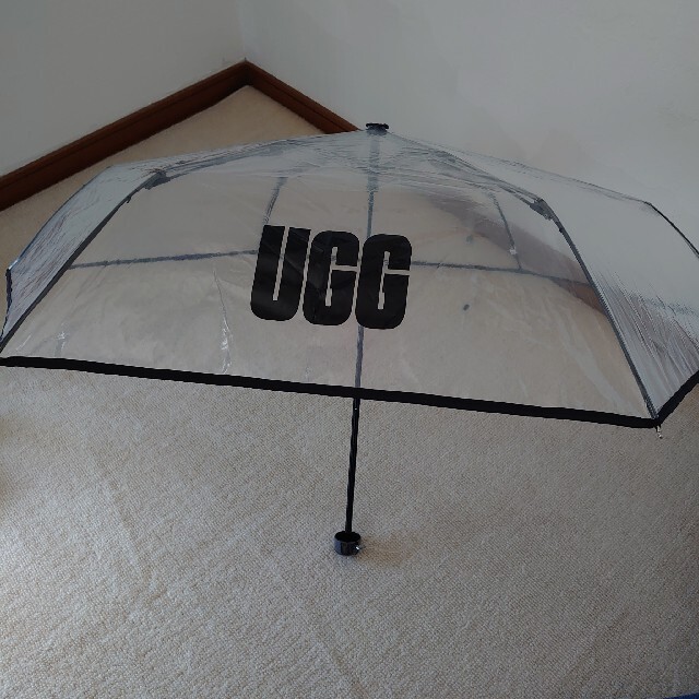 UGG(アグ)のUGG折りたたみ傘 レディースのファッション小物(傘)の商品写真