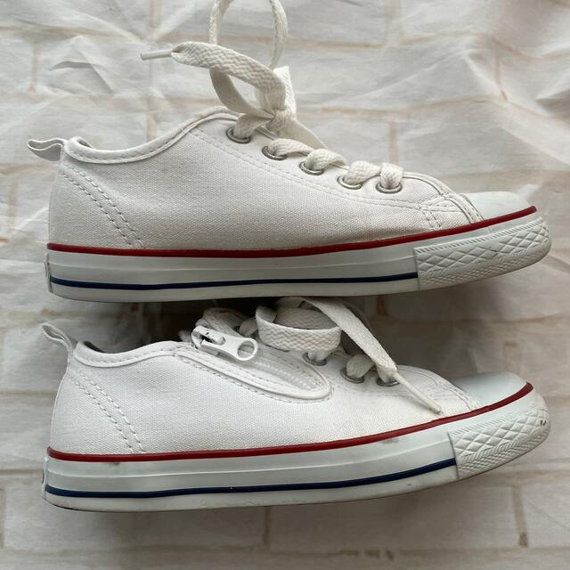 CONVERSE(コンバース)のコンバース　オールスター　19cm 白　ホワイト　アイボリー　 キッズ/ベビー/マタニティのキッズ靴/シューズ(15cm~)(スニーカー)の商品写真