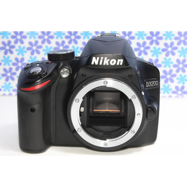 Nikon(ニコン)の初心者おすすめ❤️Nikon D3200❤️手振れ補正❤️フルHD動画撮影❤️ スマホ/家電/カメラのカメラ(デジタル一眼)の商品写真