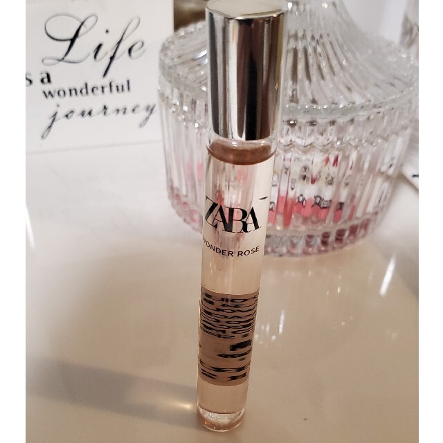 ZARA(ザラ)のZARAヌードブーケ　オードパルファム10ml ロールタイプ コスメ/美容の香水(香水(女性用))の商品写真