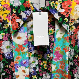 グッチ(Gucci)のGucci フラワーシャツ新品未使用ジードラゴン着用(シャツ/ブラウス(長袖/七分))