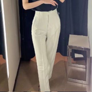 Zara 骨格ストレートハイウエストパンツの通販 ラクマ