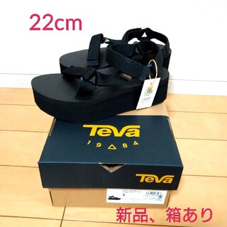 【新品】TEVA Flatform Universal 厚底 サンダル 22cm(サンダル)