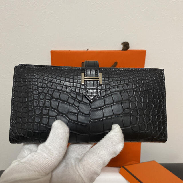 Hermes(エルメス)のエルメス ベアンスフレ アリゲーター マットブラック 超入手困難 稀少品 レディースのファッション小物(財布)の商品写真