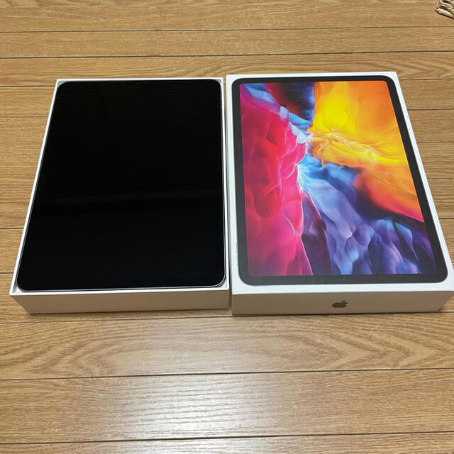 スマホ/家電/カメラiPad Pro 11inch 第二世代　128GB WI-FI 美品