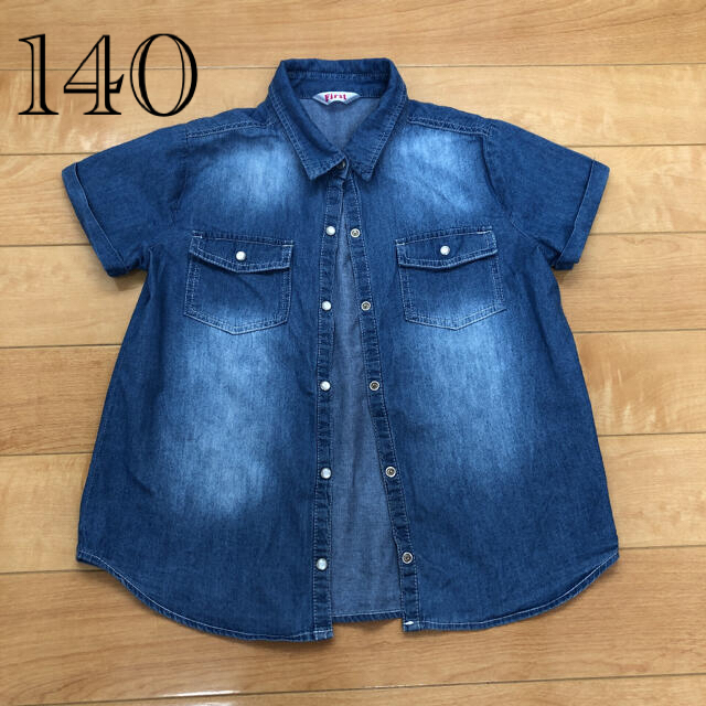 INGNI First(イングファースト)の140  【美品】　子供　女子　ブラウスシャツ　トップス キッズ/ベビー/マタニティのキッズ服女の子用(90cm~)(Tシャツ/カットソー)の商品写真