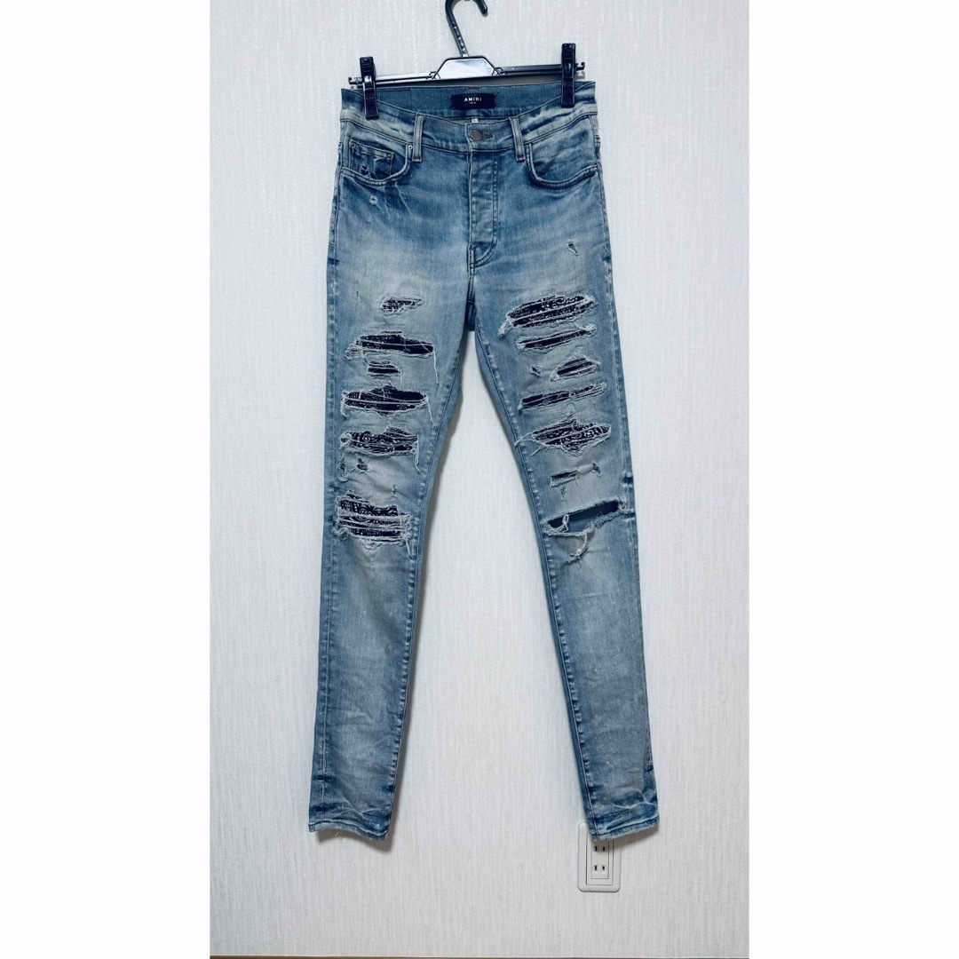 完売 希少 AMIRI BANDANA THRASH JEAN バンダナ デニム メンズのパンツ(デニム/ジーンズ)の商品写真