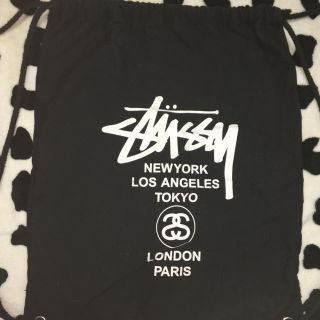 ステューシー(STUSSY)のStussy ナップサック 黒(リュック/バックパック)