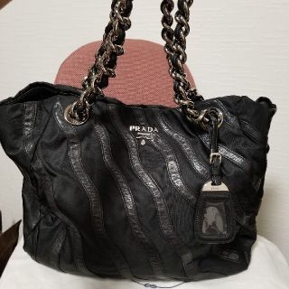 プラダ(PRADA)のprada tote chain final price cut(ハンドバッグ)