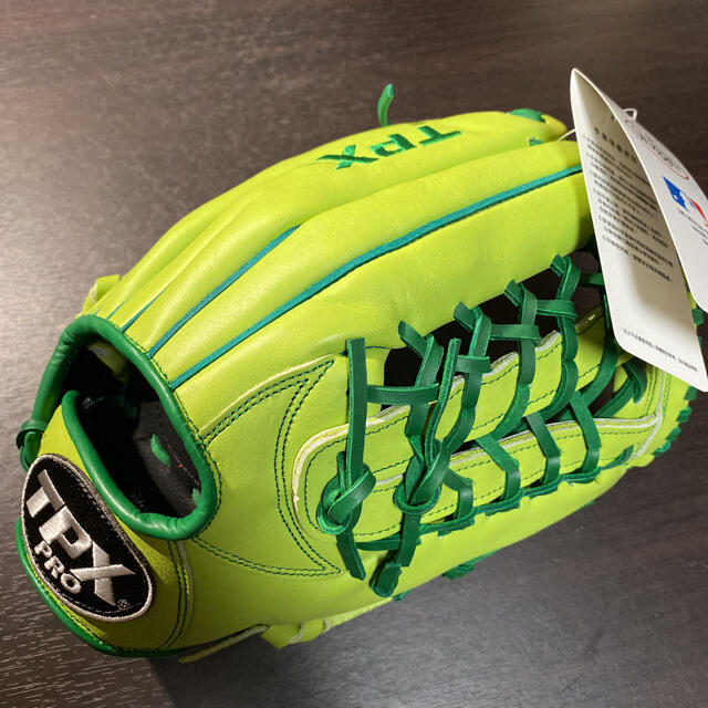 Louisville Slugger(ルイスビルスラッガー)のグローブ 硬式用 ルイスビルスラッガー 外野手用 新品未使用 タグ付き 野球 スポーツ/アウトドアの野球(グローブ)の商品写真