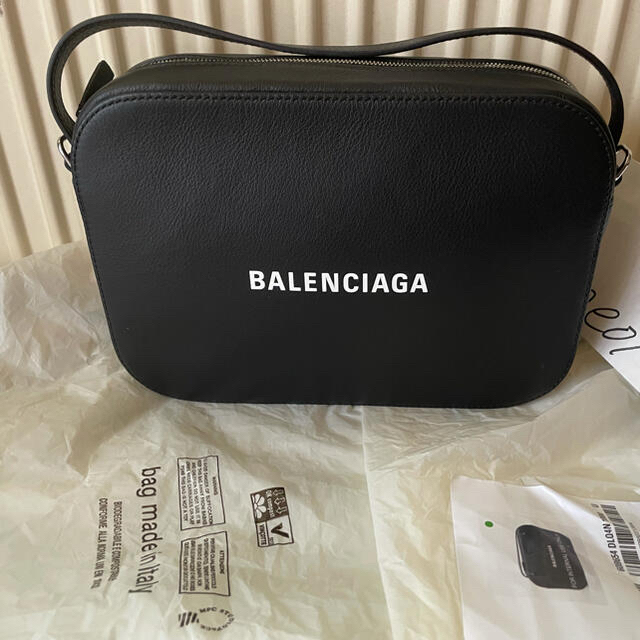 Balenciaga(バレンシアガ)の【新品 人気希少】Balenciaga エブリデイカメラバッグ Sサイズ レディースのバッグ(ボディバッグ/ウエストポーチ)の商品写真