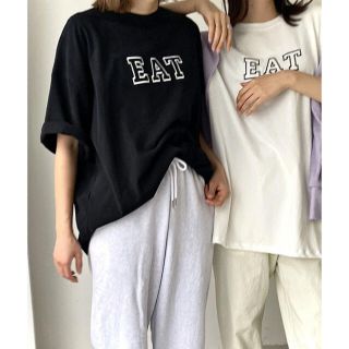 トゥデイフル(TODAYFUL)のEAT ロゴTシャツ(Tシャツ/カットソー(半袖/袖なし))