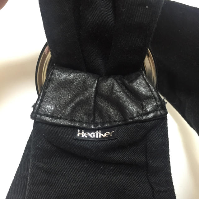 heather(ヘザー)のHeather 黒い革のベルト レディースのファッション小物(ベルト)の商品写真