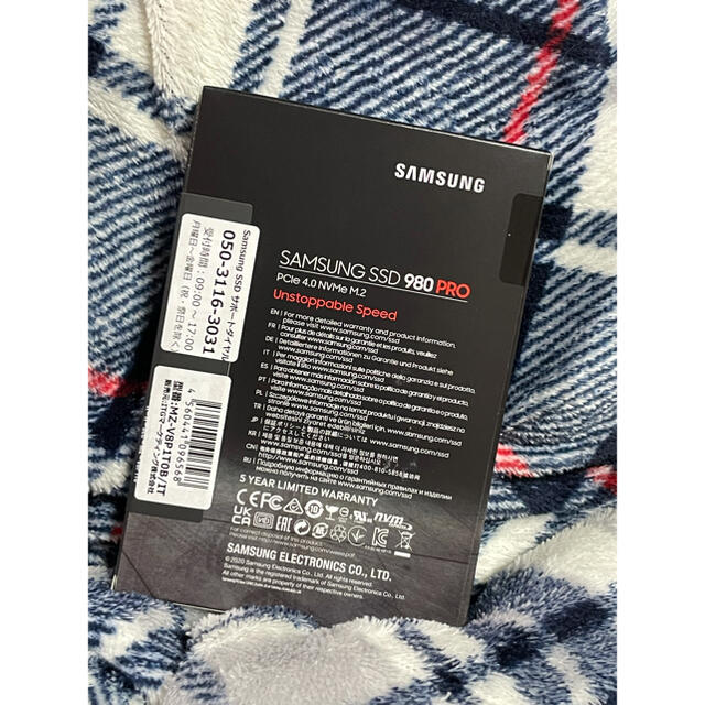 SAMSUNG(サムスン)のSAMSUNG サムスン MZ-V8P1T0B/IT 内蔵SSD 980 PRO スマホ/家電/カメラのPC/タブレット(PCパーツ)の商品写真