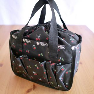 レスポートサック(LeSportsac)のLESPORTSAC マルチ収納ポーチ(ポーチ)