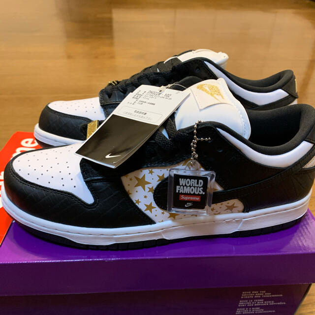 Supreme(シュプリーム)のSupreme Nike SB Dunk Low Black 9.5 27.5 メンズの靴/シューズ(スニーカー)の商品写真