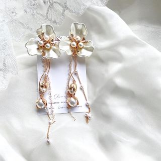 お花とつぼみのロングピアス　◇R-6(ピアス)