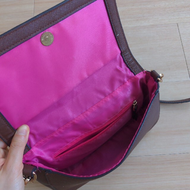 Victoria's Secret(ヴィクトリアズシークレット)のVICTORIA'S SECRETショルダーバック レディースのバッグ(ショルダーバッグ)の商品写真