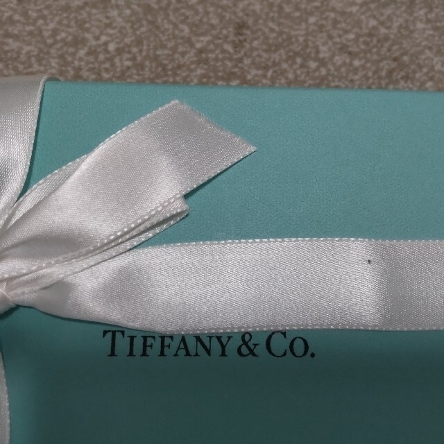 Tiffany & Co.(ティファニー)のティファニー TIFFANY&Co. のブルーリボンペアマグカップ  インテリア/住まい/日用品のキッチン/食器(グラス/カップ)の商品写真