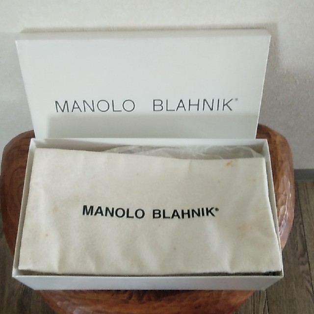 MANOLO BLAHNIK(マノロブラニク)のマノロブラニク　36.5 ブラック レディースの靴/シューズ(ハイヒール/パンプス)の商品写真