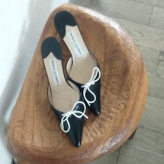 マノロブラニク(MANOLO BLAHNIK)のマノロブラニク　36.5 ブラック(ハイヒール/パンプス)